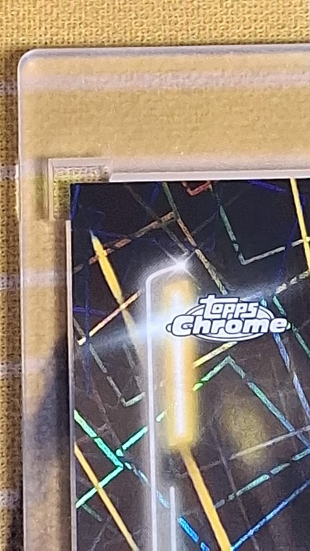 Topps Chrome Jude Bellingham Black Lazer Gold Auto 49/50 view 2