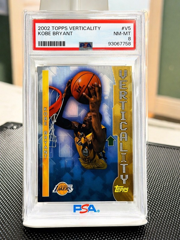 2002 Topps Verticality KOBE BRYANT #V5 Lakers PSA 8 HOF 