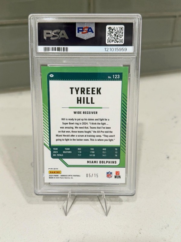 2024 Panini Donruss Optic - Tyreek Hill #123 Ice Prizm /15 view 2