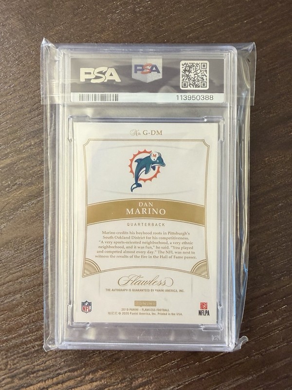 2019 Panini Flawless Dan Marino Greats Auto Sapphire /3 PSA 9 AUTO 10 view 2