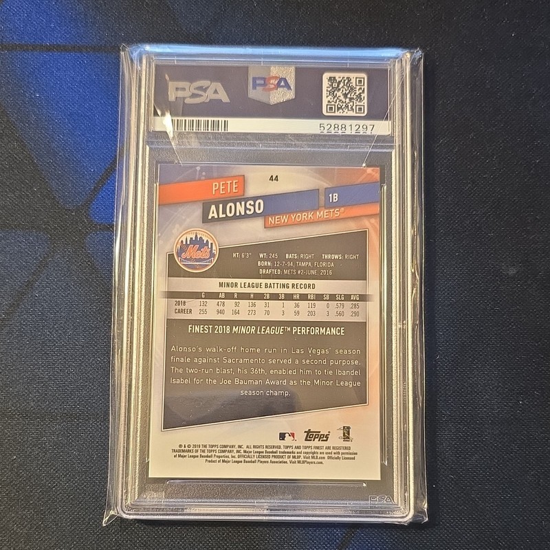 Topps 2019 Finest Pete Alonso Rookie #44 New York Mets Base PSA 10 view 2