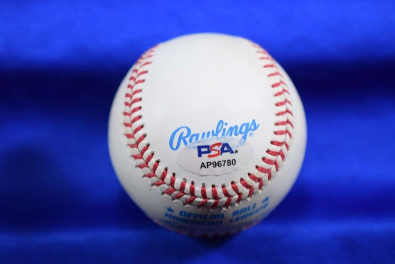 Ken Griffey Jr Sr PSA DNA Autograph American League OAL Signed Baseball view 2
