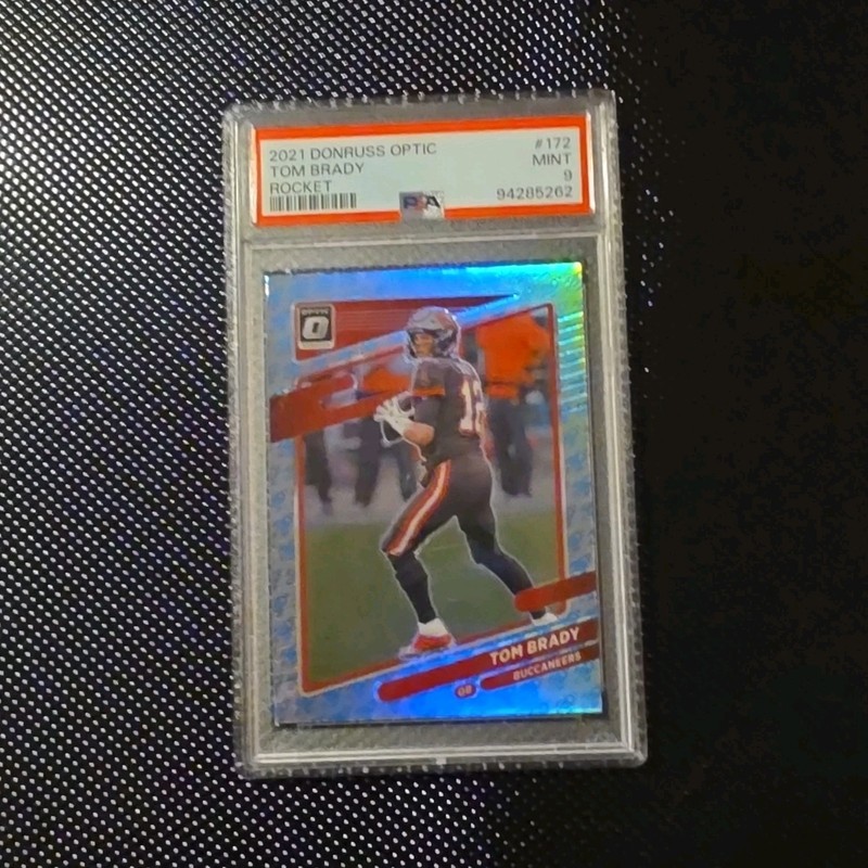 Panini 2021 Donruss Optic Tom Brady #172 Rocket Prizm Buccaneers PSA 9
