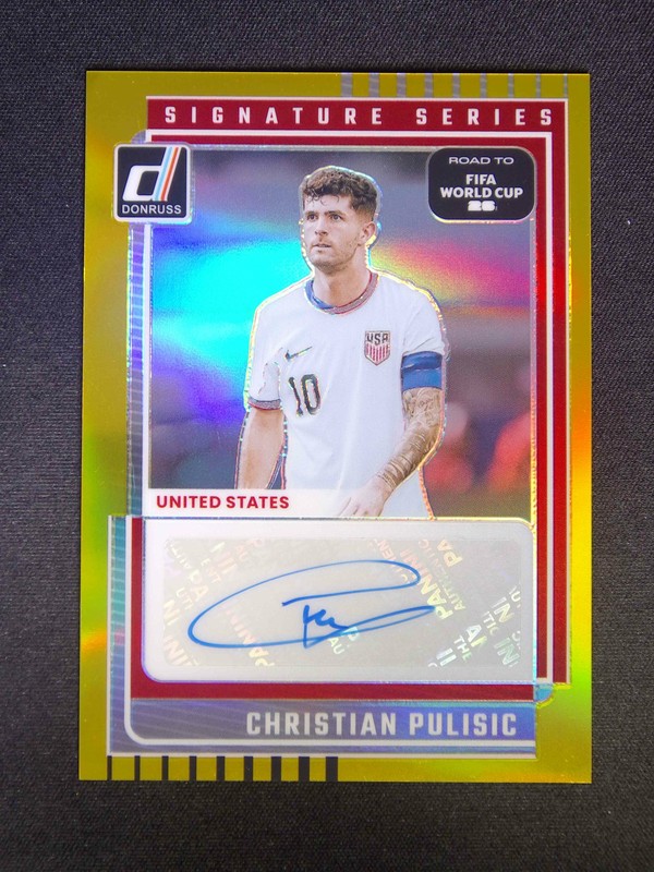1/10≈1/1 2025-26 Panini Donruss World Cup Christian Pulisic S. Series Auto Gold