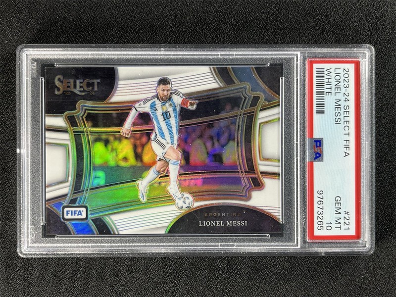 2023-24 Panini Select FIFA Lionel Messi #221 Field Level White /20 PSA 10 Gem Mt
