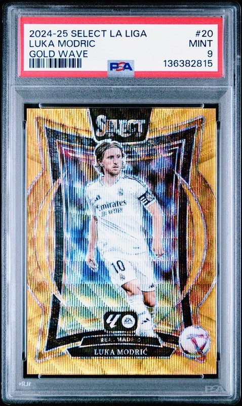 LUKA MODRIC 2024-25 Select La Liga Gold Wave Prizm /10 Real Madrid #20 PSA 9