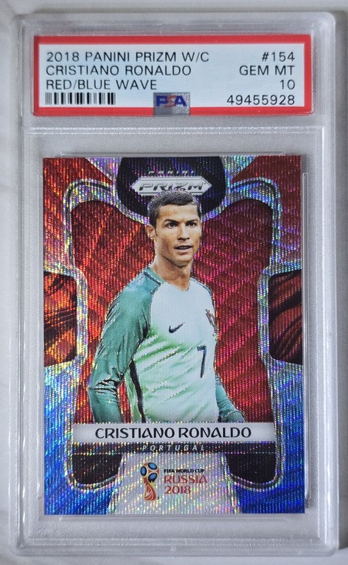 2018 Panini Prizm W/C #154 Cristiano Ronaldo Red Blue Wave Prizm PSA-10 GEM-MT 
