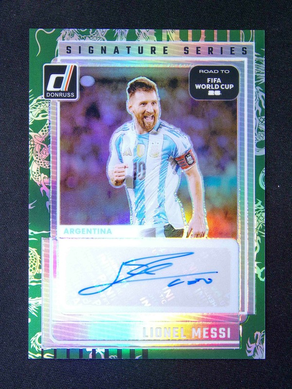 2025-26 Panini Donruss World CUP Lionel Messi Signature Series Auto Dragon /199