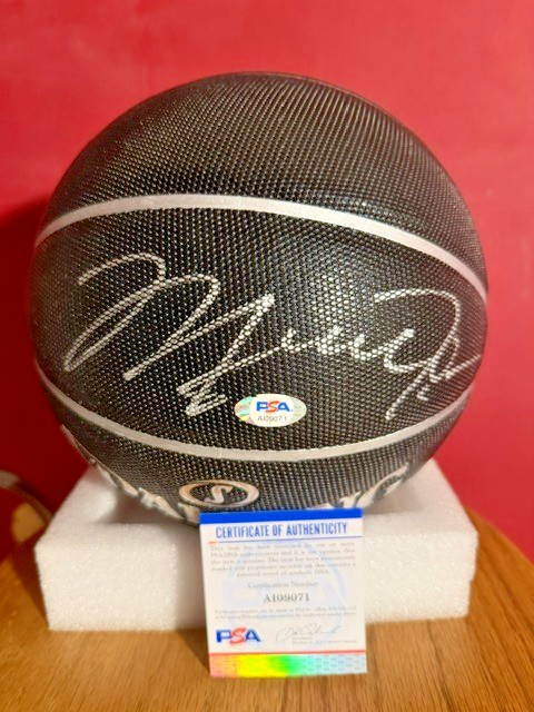 Michael Jordan Autograph PSA Auto Signed Basketball view 2