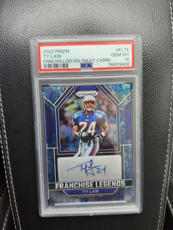 TY LAW 2022 PRIZM FRANCHISE LEGENDS NAVY CAMO AUTO /25. PSA 10. PATRIOTS