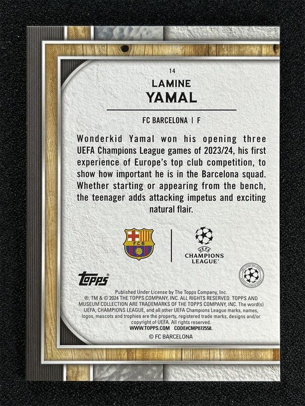 2024 Topps Museum Collection UEFA Lamine Yamal #14 Gold Rookie RC Barcelona /50 view 2