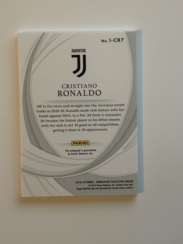 2018/19 Panini Immaculate Cristiano Ronaldo Auto /7  I-CR7 Juventus Portugal view 2