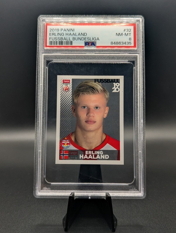 Erling Haaland Panini Fussball Austria Rookie RC sticker #32 Salzburg PSA 8