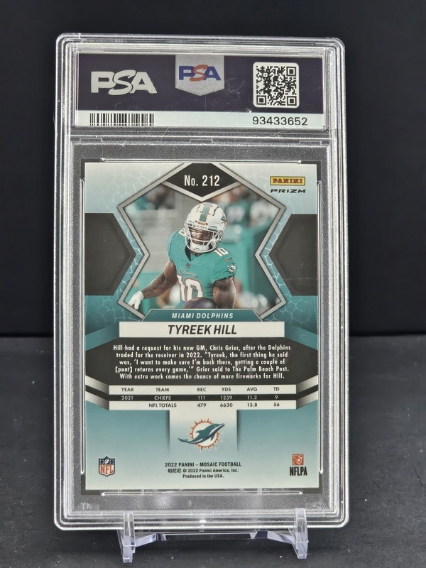 2022 Mosaic Tyreek Hill Gensis PSA 10 #212 view 2
