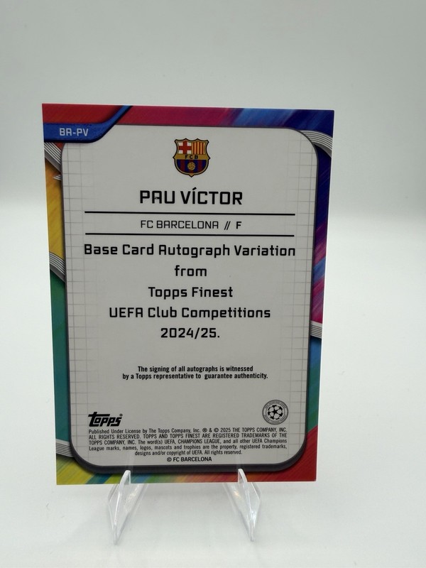 2024-25 Topps Finest UEFA Pau Víctor RC Auto Pink Prism Refractor /125 BA-PV view 2
