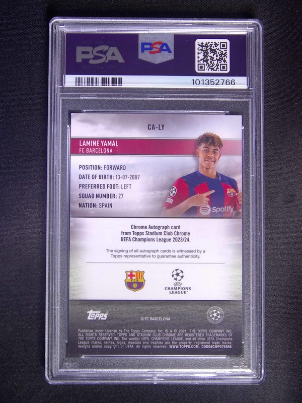 2023-24 Topps Stadium Club Chrome Lamine Yamal RC Rookie Auto PSA 9 view 2