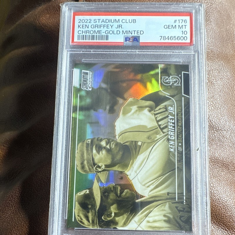 Topps 2022 Stadium Club Ken Griffey Jr Mariners #176 Chrome Gold Minted PSA 10