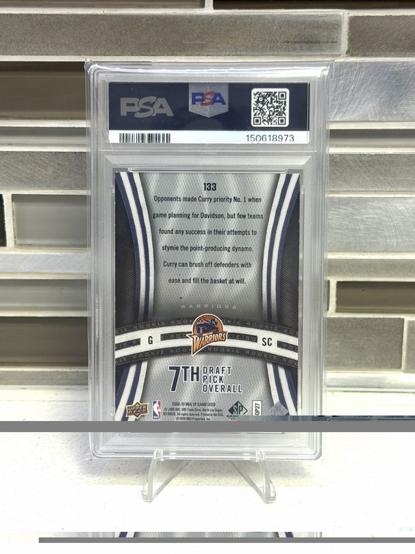 /399 Rookie Auto 2009 Stephen Curry SP Game Used #133 PSA AUTH AUTO 8 RC view 2