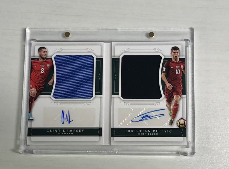2018 National Treasures Christian Pulisic/Clint Dempsey Patch Auto Booklet /35