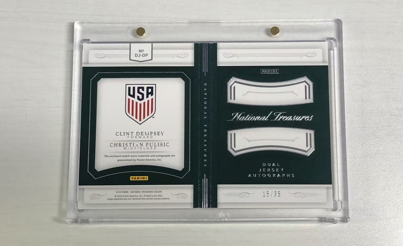 2018 National Treasures Christian Pulisic/Clint Dempsey Patch Auto Booklet /35 view 2