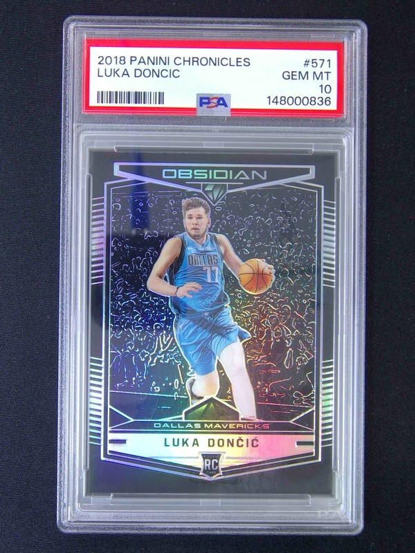 2018-19 Panini Chronicles Luka Doncic #571 RC Rookie PSA 10