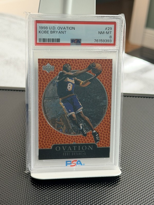 1998 UD OVATION #29 KOBE BRYANT LAKERS HOF PSA 8
