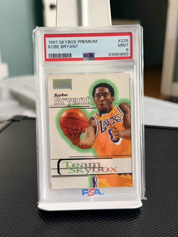 1997 SKYBOX PREMIUM #226 KOBE BRYANT LAKERS HOF PSA 9 (2nd Year)