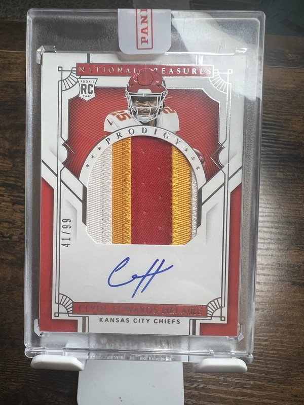2020 Panini National Treasures - Prodigy Patch Auto Clyde Edwards-Helaire /99