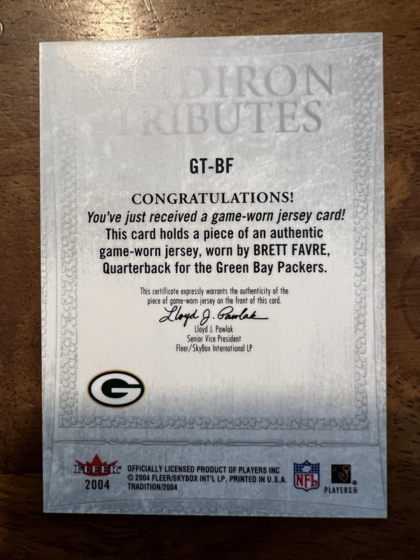 2004 Fleer Tradition #GT-BF Brett Favre Gridiron Tributes Game Used view 2