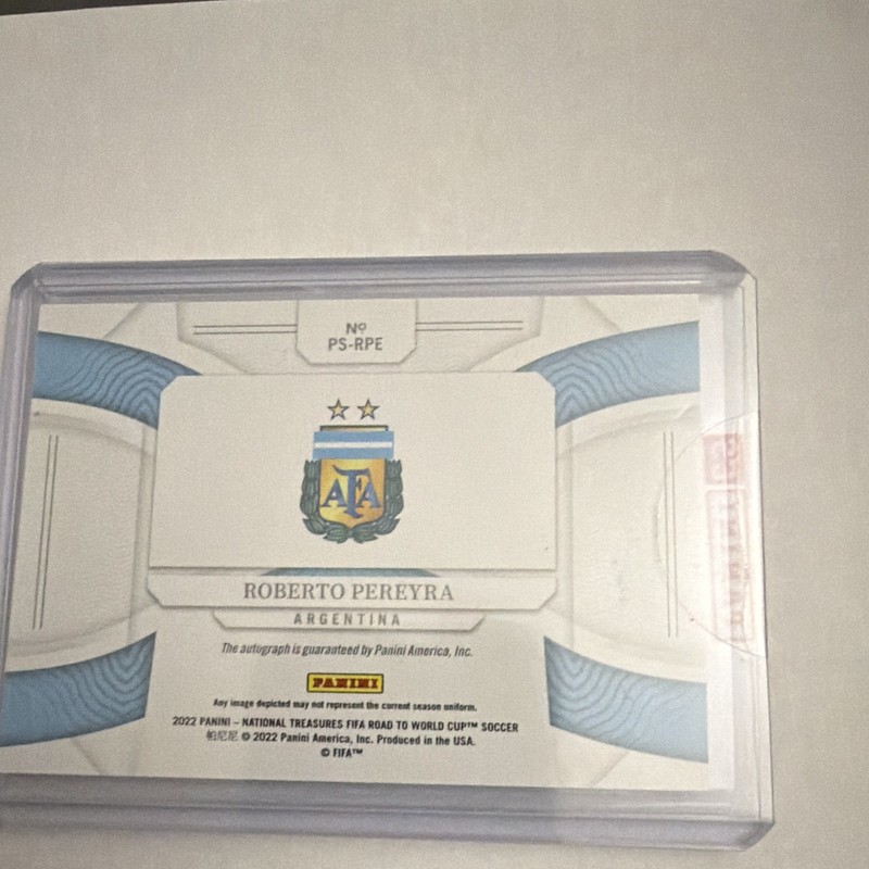 Panini National Treasures 2022 Roberto Pereyra Argentina Auto PS-RPE /99 view 2