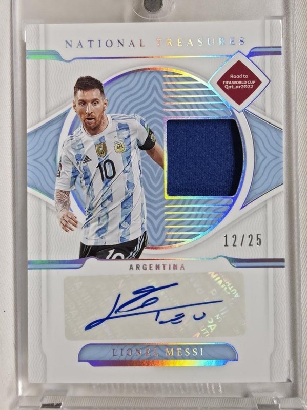 2022 NATIONAL TREASURES LIONEL MESSI /25 AUTO JERSEY GAME USED FIFA WORLD CUP SJ