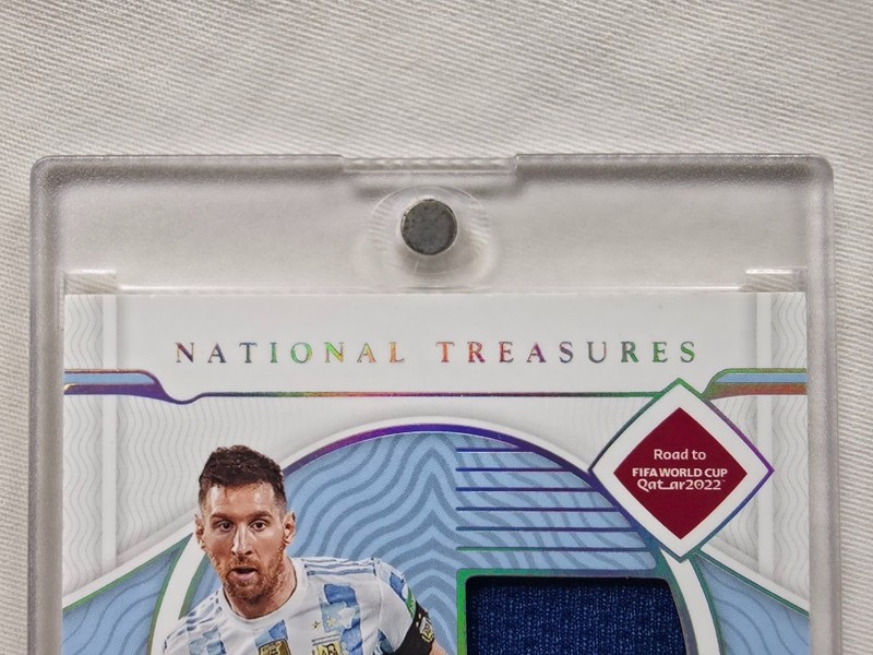 2022 NATIONAL TREASURES LIONEL MESSI /25 AUTO JERSEY GAME USED FIFA WORLD CUP SJ view 2