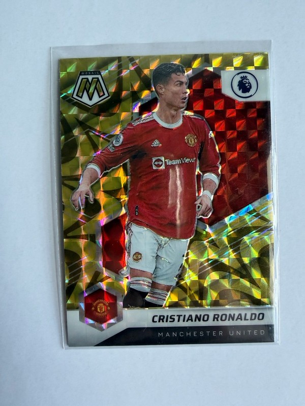 Cristiano Ronaldo 2021-2022 Panini Prizm Mosaic Gold - Manchester United