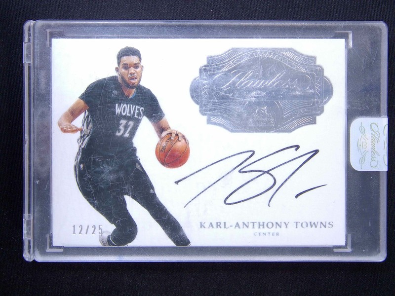 2016-17 Panini Flawless Karl Anthony Towns Auto /25 On Card Sealed