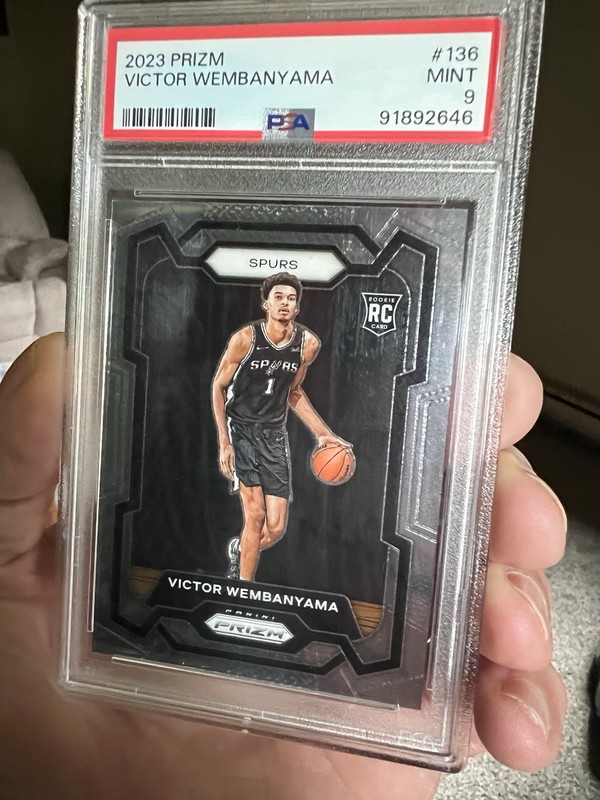 Victor Wembanyama Rookie Card 2023-24 Prizm #136 …PSA 9 Mint