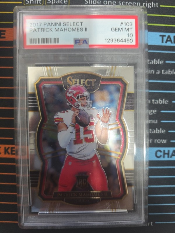 2017 Panini Select Premier Level Patrick Mahomes II #103 (RC) PSA 10