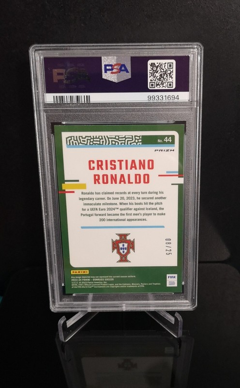 PSA 9 #'d/25 💥 CRISTIANO RONALDO 2023-24 Panini Donruss Optic Purple Mojo Prizm view 2
