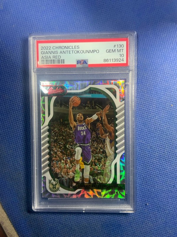 2022-23 Panini Chronicles #130 Giannis Antetokounmpo Asia Red #/48 PSA 10