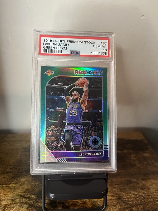 Panini 2019-20 Hoops Premium Stock LeBron James Lakers #87 Green Prizm PSA 10