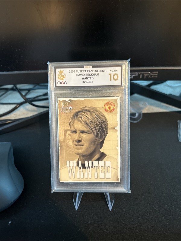 2000 Futera Fans Selection Manchester United Wanted David Beckham #196 MGC 10