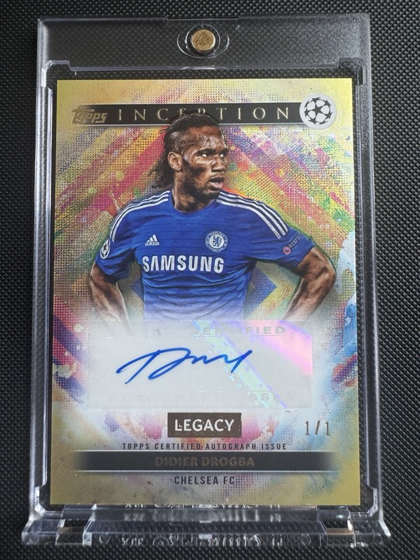 Topps UEFA Club Competitions Didier Drogba Chelsea FC Legacy Auto 1/1 LAV-DD