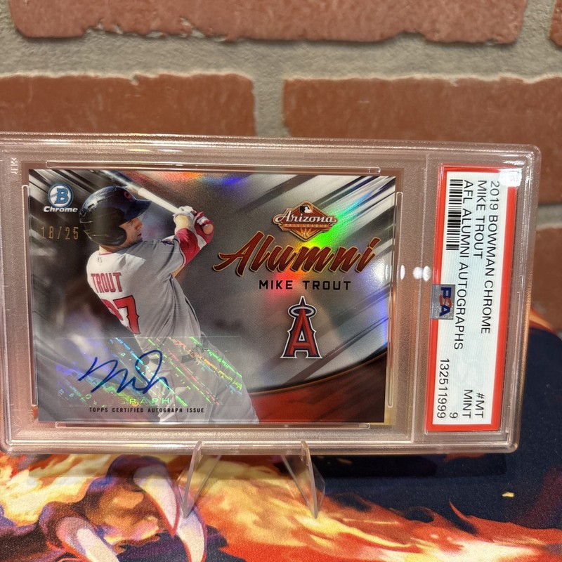 2019 Bowman Chrome Mike Trout Auto 18/25!! PSA 9!!!