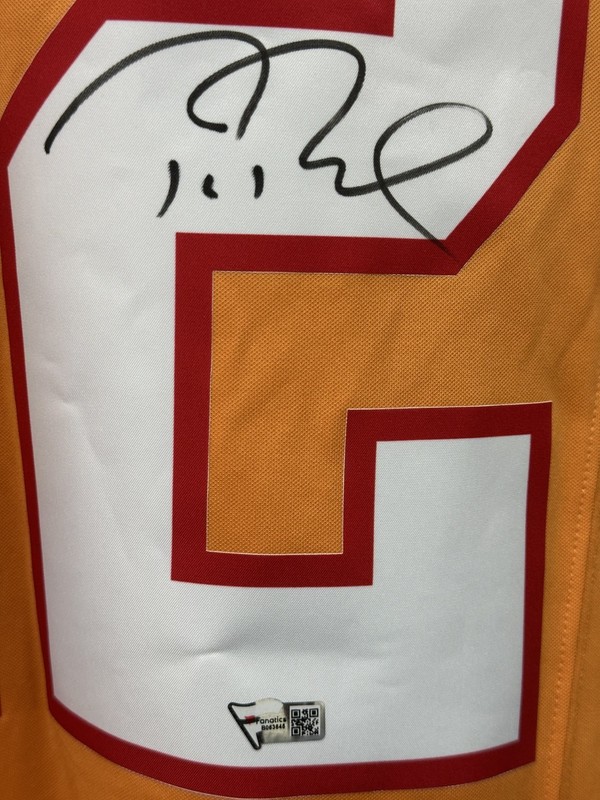 Tom Brady Signed Tampa Bay Buccaneers Throwback Jersey AUTO Fanatics Sz XL view 2