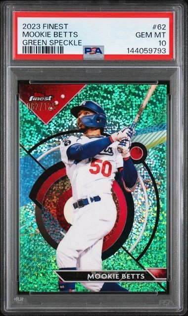 2023 Topps Finest #62 Mookie Betts Green Sparkle Refractor /125 PSA 10
