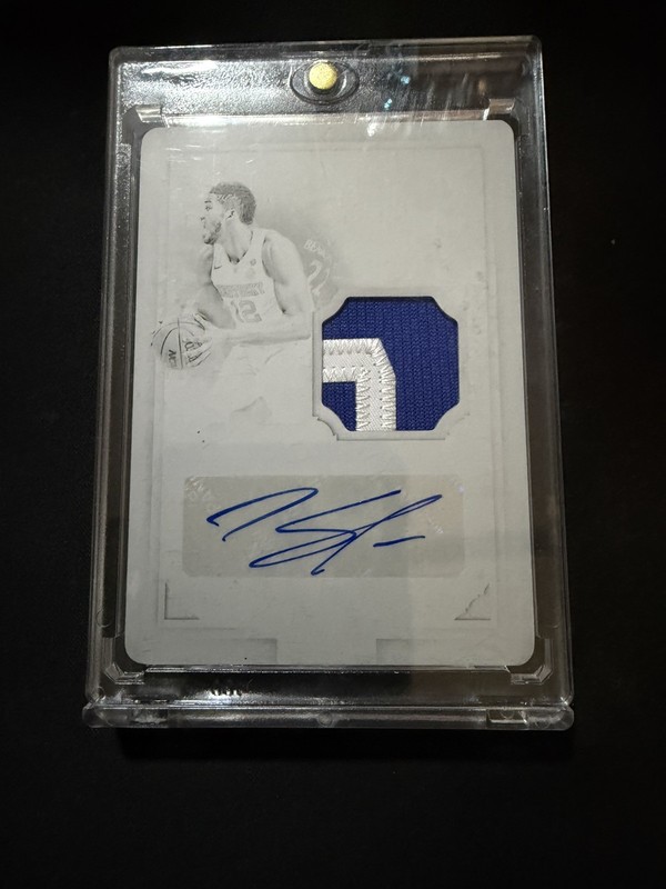 2016 National Treasures Collegiate Karl Anthony Towns 1/1 Print Plate Patch Auto