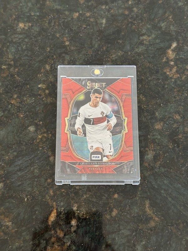 Panini Select Cristiano Ronaldo Red Wave Prizm Ssp Portugal
