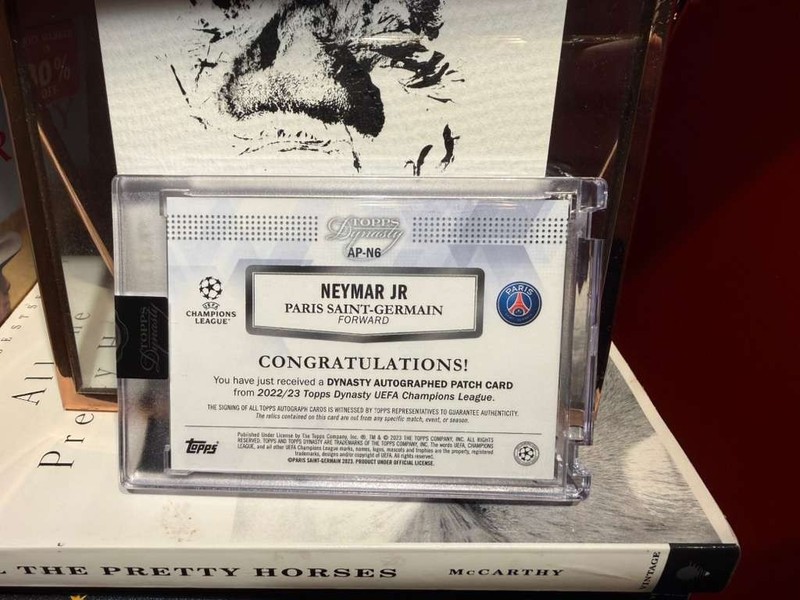 Topps Dynasty Neymar Jr. ON CARD Auto Patch /5 Paris Saint-Germain view 2