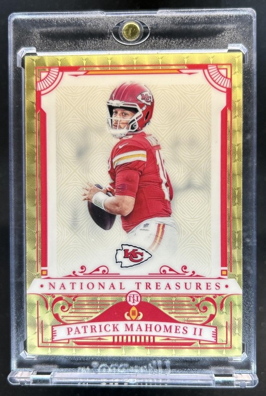 2025 Panini National Treasures Patrick Mahomes II Premium Gold Vinyl #1/1 Chiefs