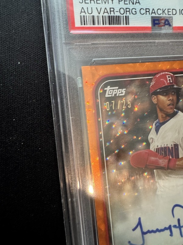 2023 Topps WBC Jeremy Peña Orange Cracked Ice Foil Auto Variation 07/25 PSA 10 view 2