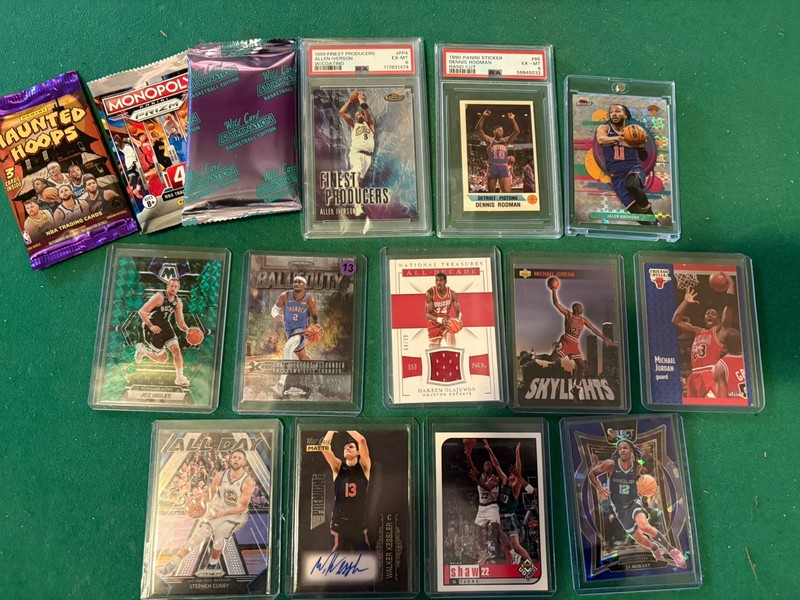 2 PSA Graded basketball cards lot plus numbered, patch, auto l,color +packs